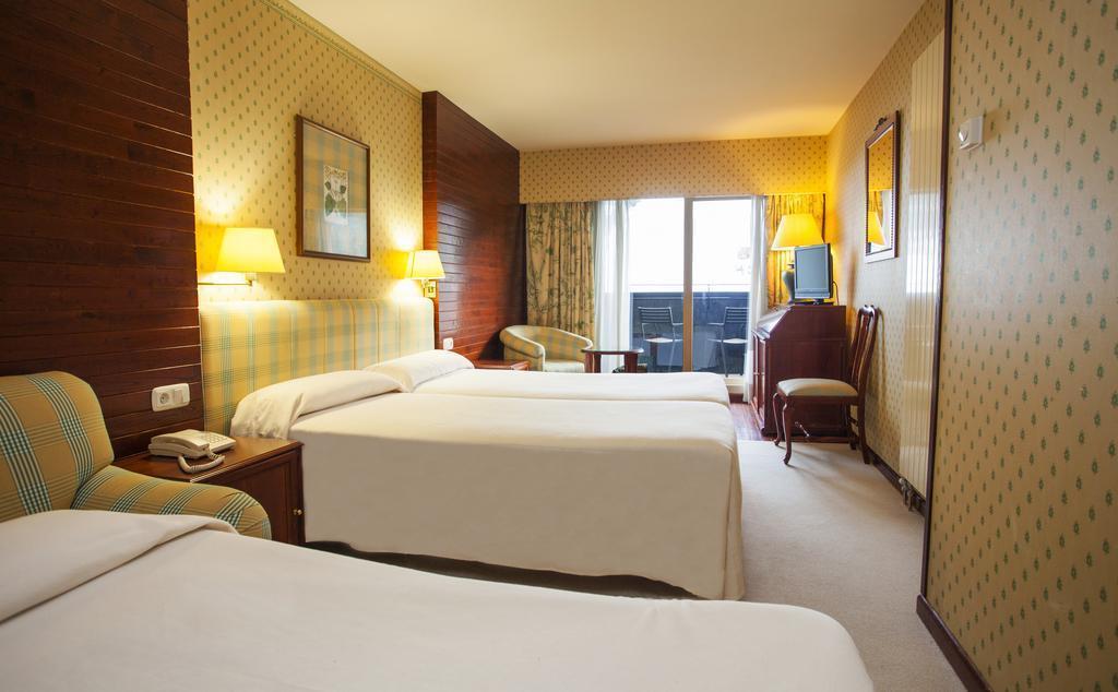 Фотографія Hotansa Piolets Soldeu Centre 4*