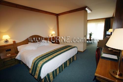 Отель Sport Hotel Village 4*