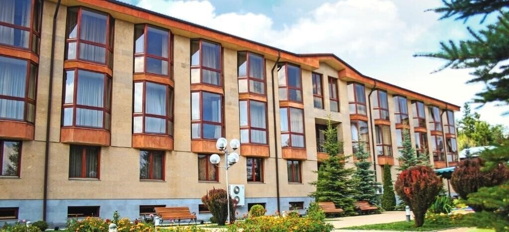 Готель Russia Hotel 5*