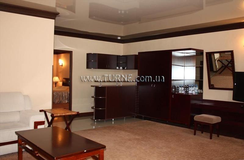 Фотография Best Western Paradise Hotel Dilijan 4*