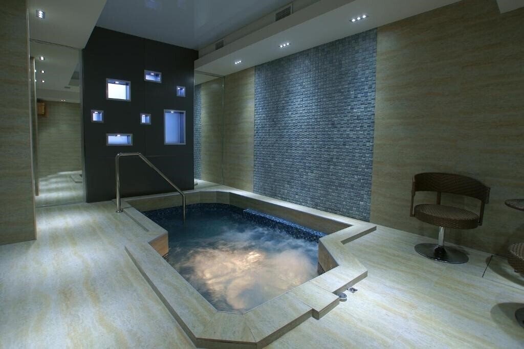 Картинка Bass Hotel 4*