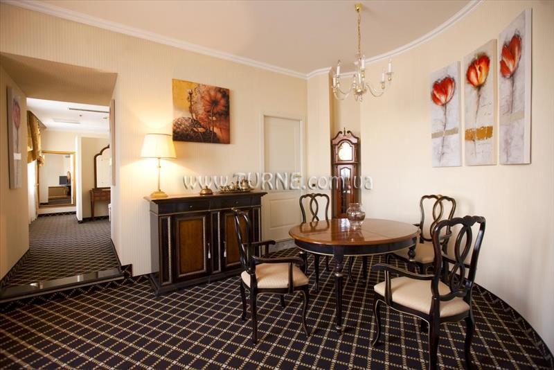 Изображение Golden Tulip Hotel Yerevan 5*