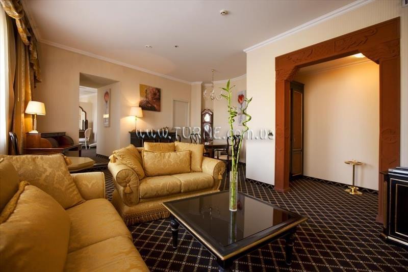 Фотография Golden Tulip Hotel Yerevan 5*