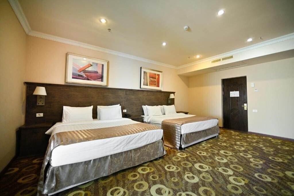 Изображение Imperial Hotel Palace 4*