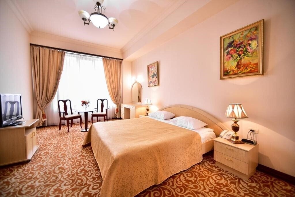 Отель Metropol Hotel Yerevan 4*