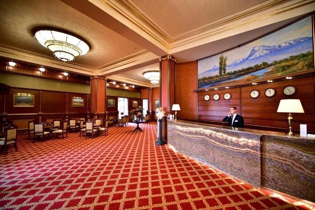 Фото Metropol Hotel Yerevan 4*