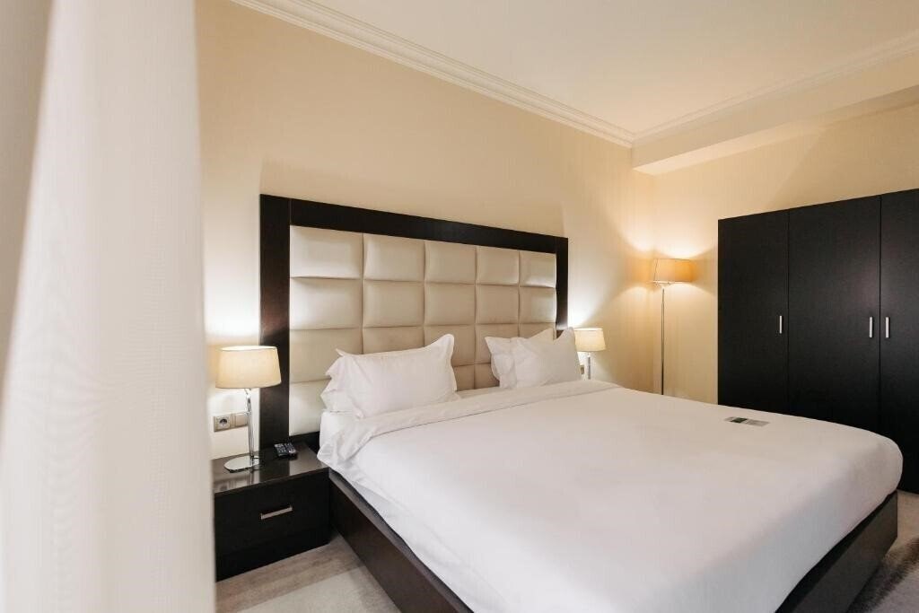 Картинка Paris 4*