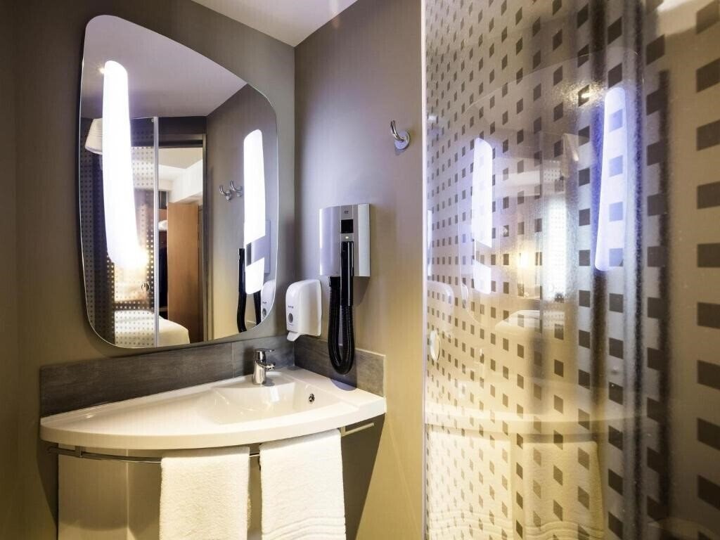 Фотография Ibis Yerevan 3*
