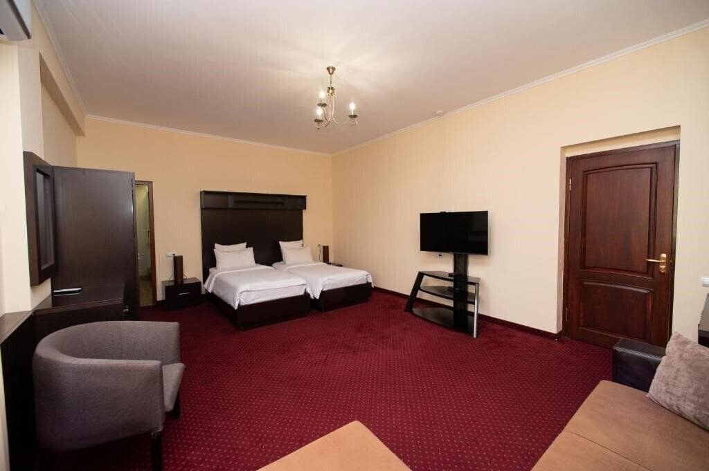 Картинка 14th Floor Hotel 3*