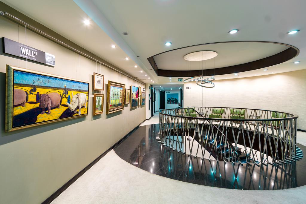 Фотографія North Avenue 4*