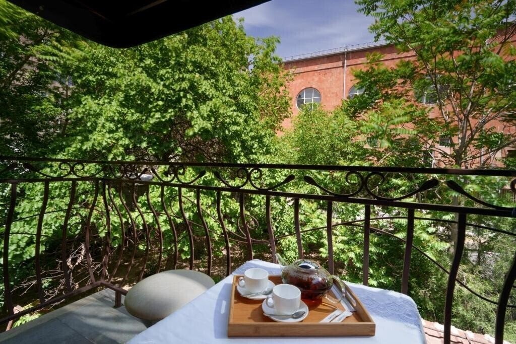 Фотографія Elysium Gallery Hotel 3*