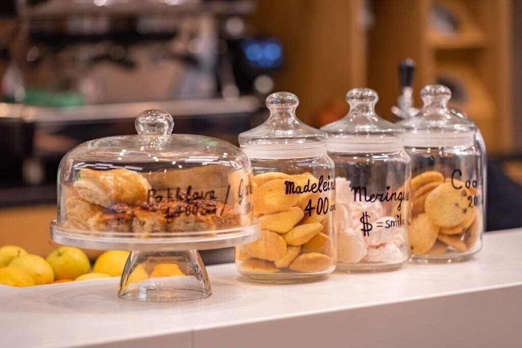 Фотографія Holiday Inn Express 3*