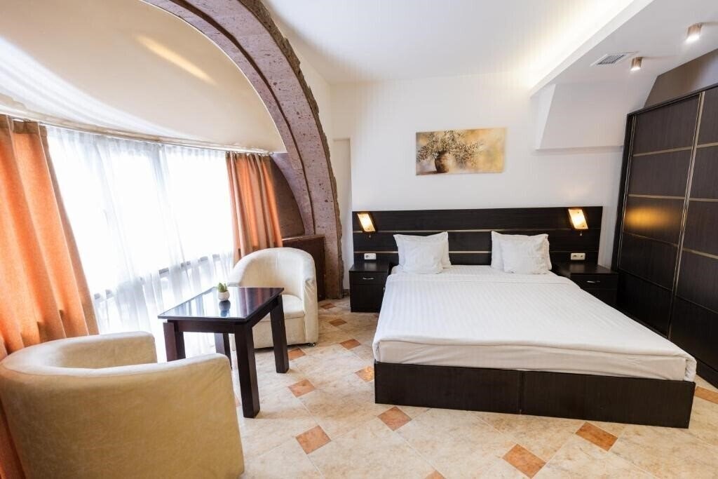 Изображение Skyline Yerevan 3*