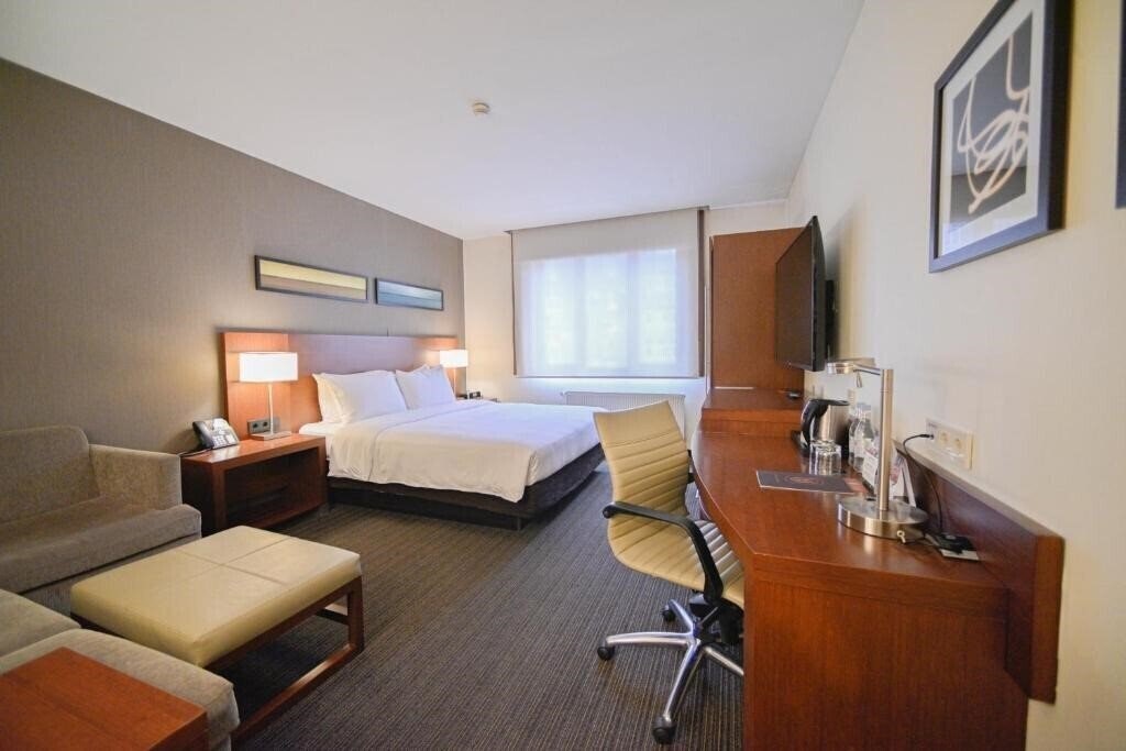 Отель Yerevan Place Hotel 4*