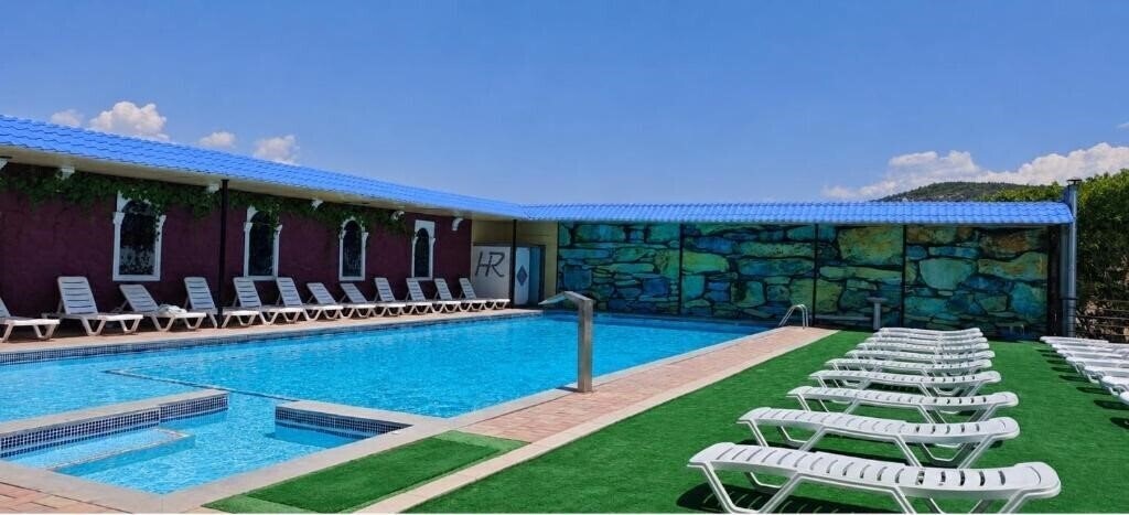 Отель C Hotel Yerevan 4*