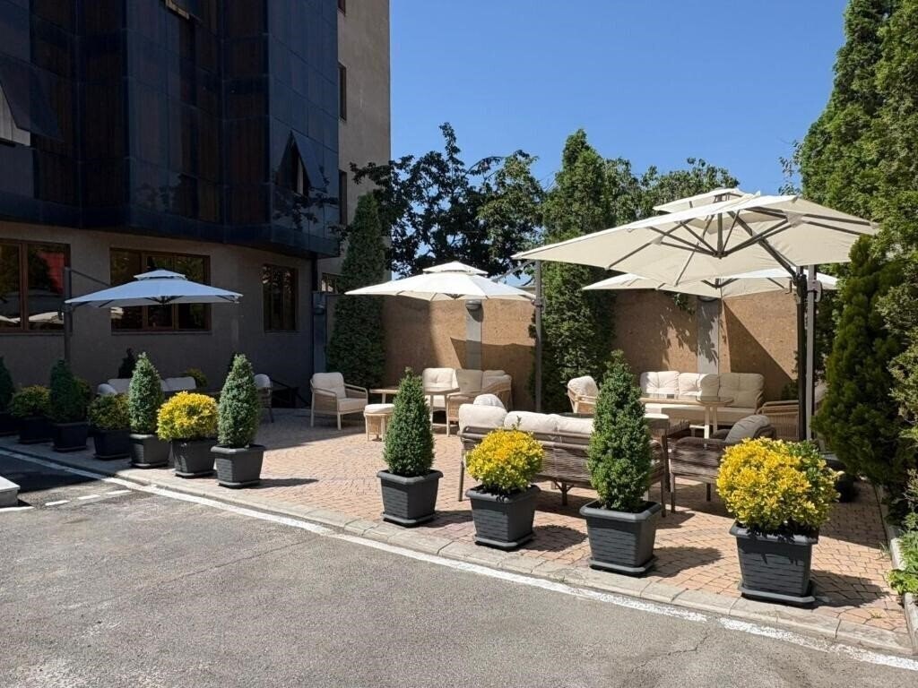 Изображение C Hotel Yerevan 4*