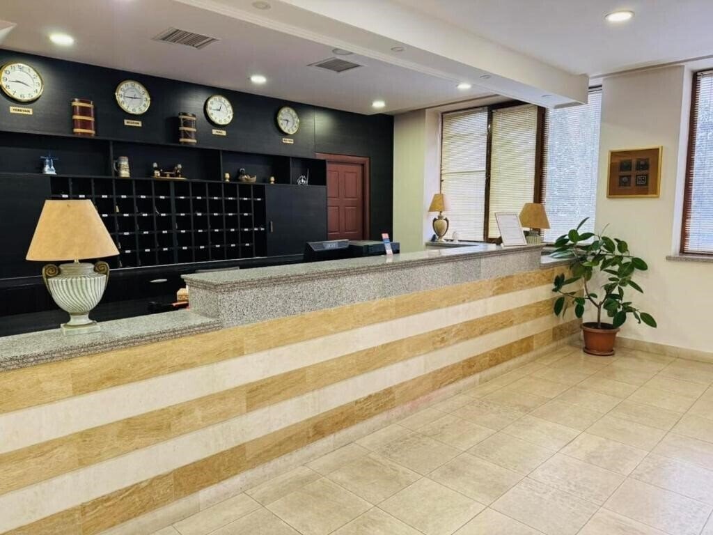 Картинка C Hotel Yerevan 4*