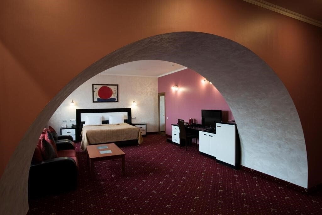 Изображение Erebuni Hotel 3*
