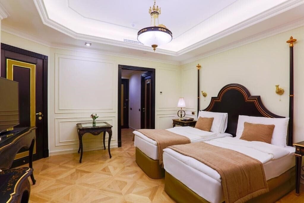 Отель Golden Palace Hotel Yerevan 5*