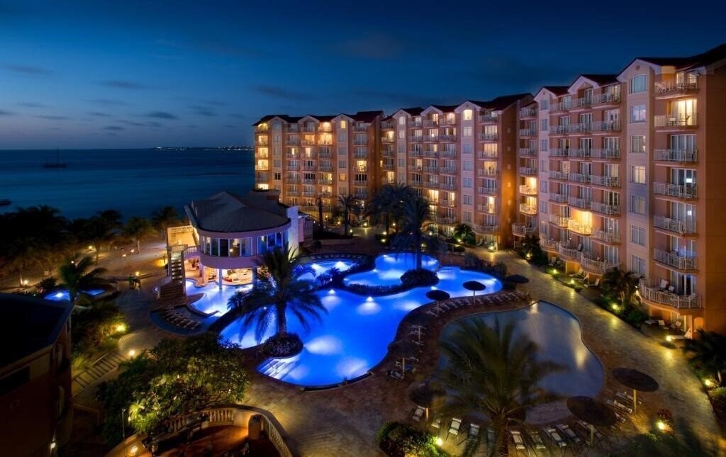 Отель Aruba Phoenix Beach Resort 4*