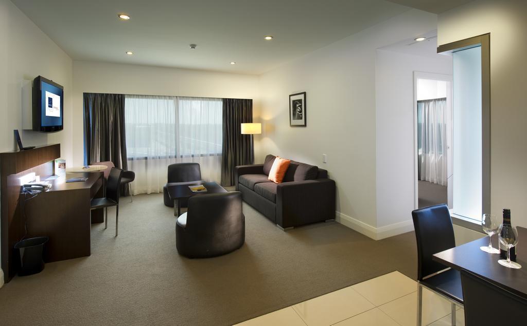 Фото Novotel Brisbane Airport 4*