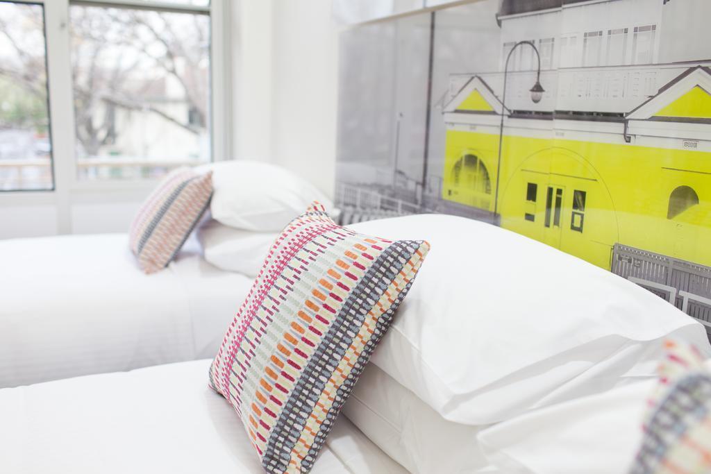 Готель Abode By Easystay 4*