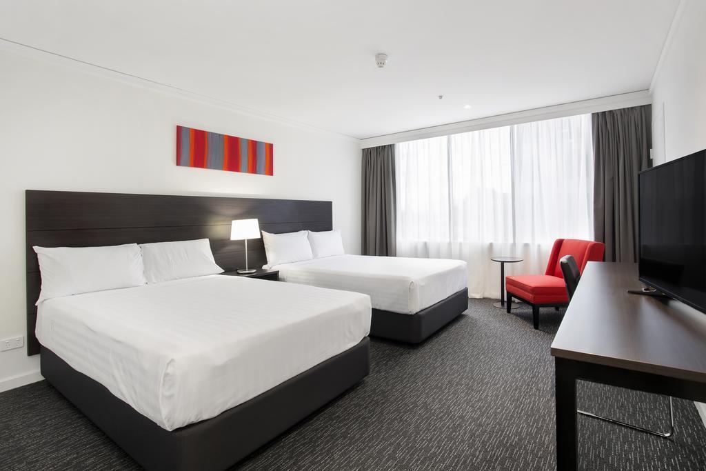 Готель Bayview Eden Melbourne 4*