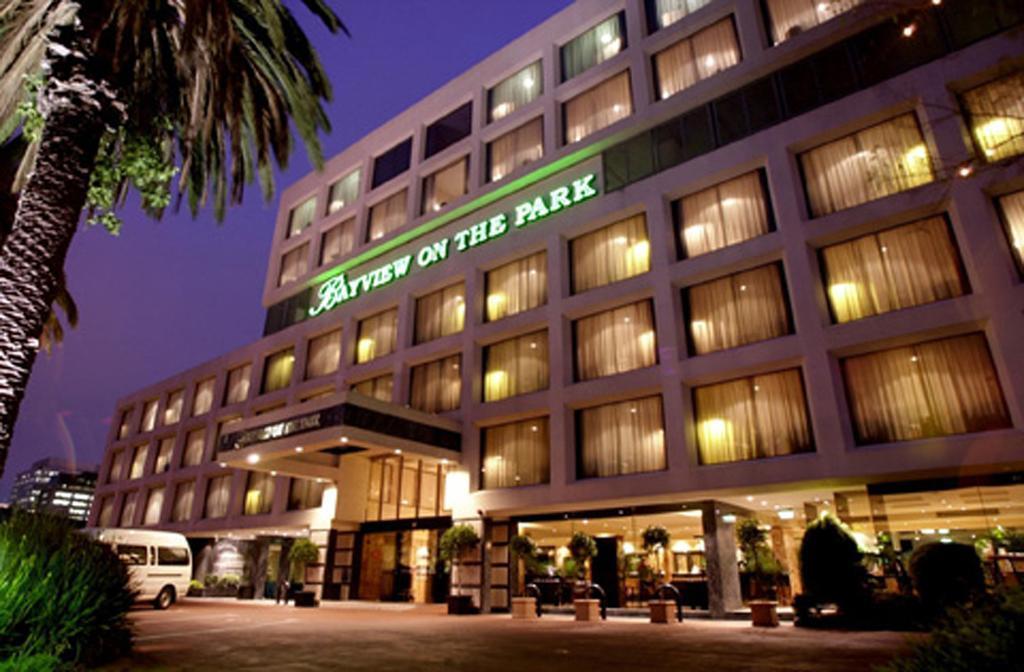 Готель Bayview On The Park 4*