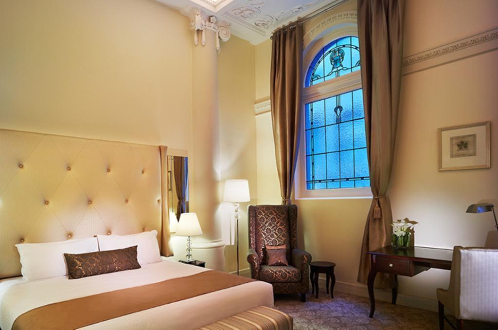 Отель Rendezvous Hotel Melbourne 4*