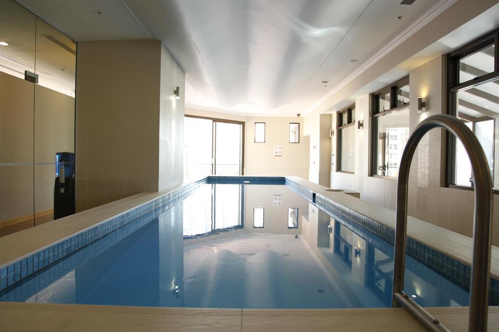 Отель The Grace Hotel 4*