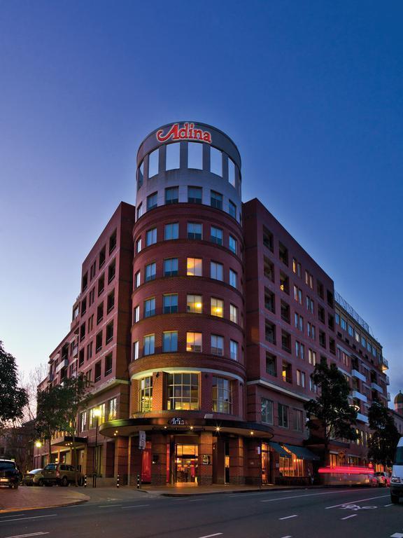 Фото Adina Apartment Hotel Sydney, Crown Street 4*