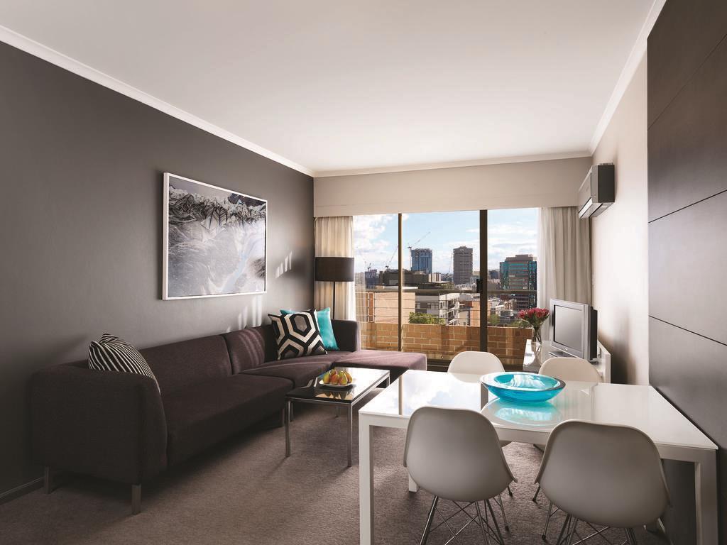 Готель Adina Apartment Hotel Sydney, Crown Street 4*