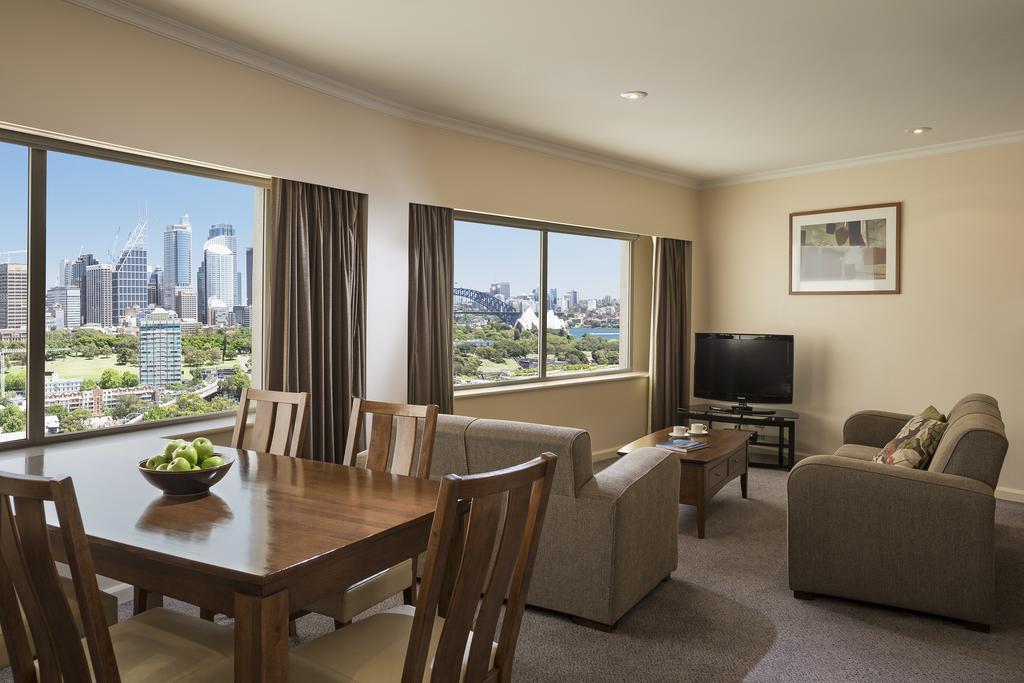 Фотография Holiday Inn Potts Point 4*
