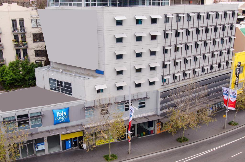 Отель Ibis Budget Sydney East 2*