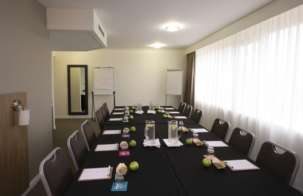 Фото Mercure Sydney Parramatta 4*