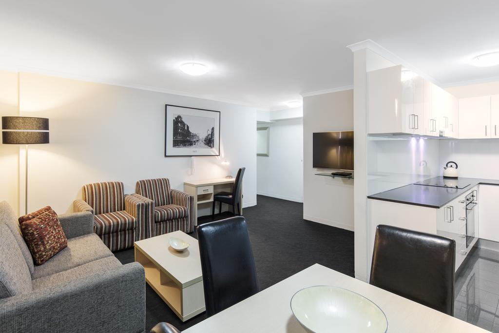 Изображение Oaks Hyde Park Plaza 4*