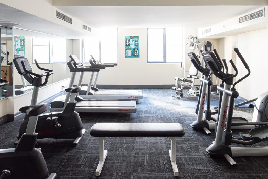 Зображення Seasons Harbour Plaza 4*