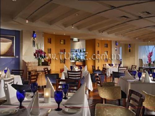 Готель Swissotel Sydney 5*