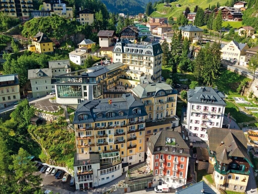 Фото Salzburgerhof 4*