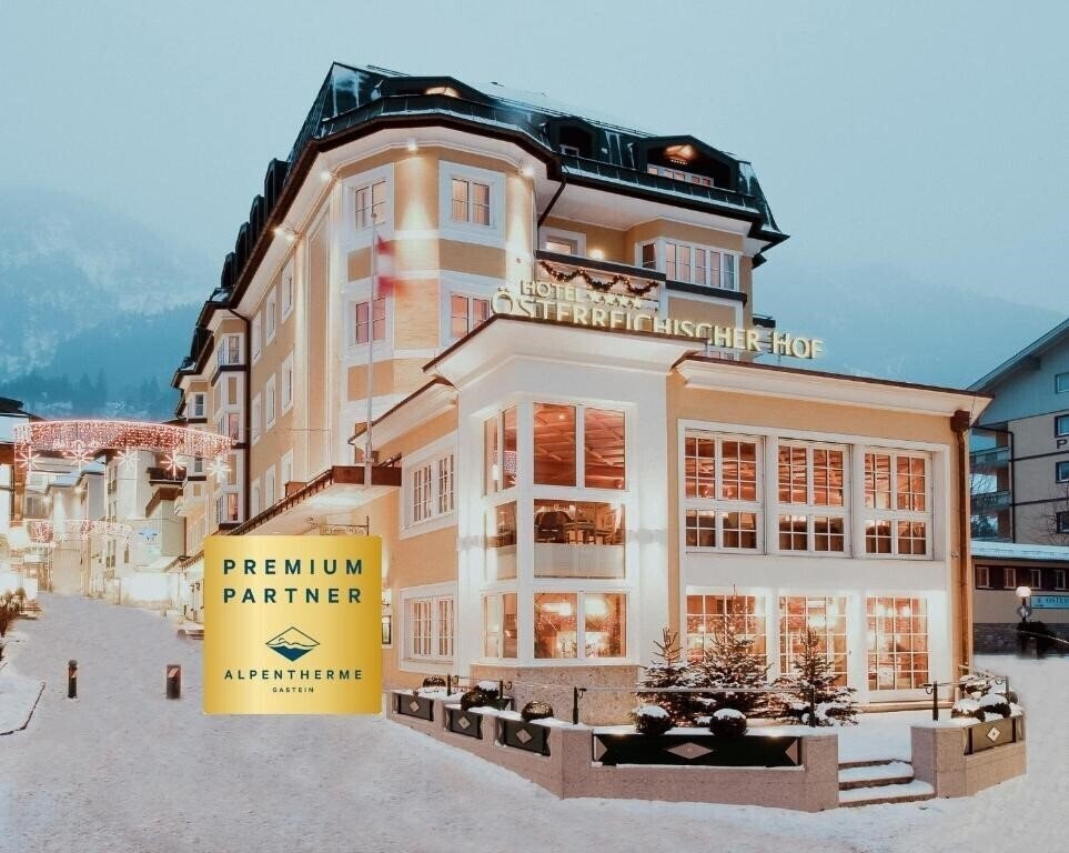 Готель Oesterreichischer Hof 4*