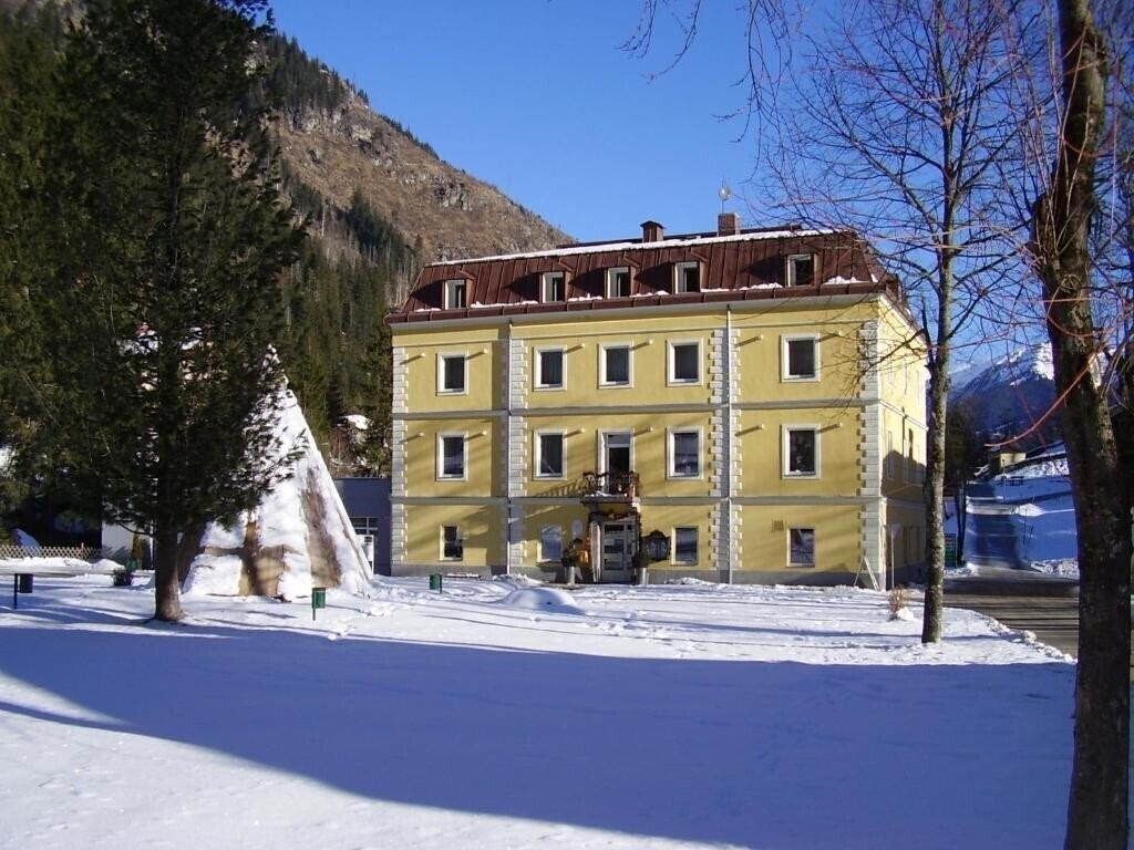Готель Rader 3*