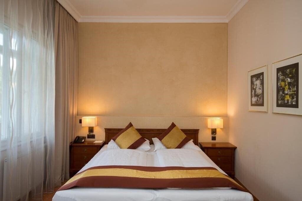 Фото Hotel Sacher Baden 4*