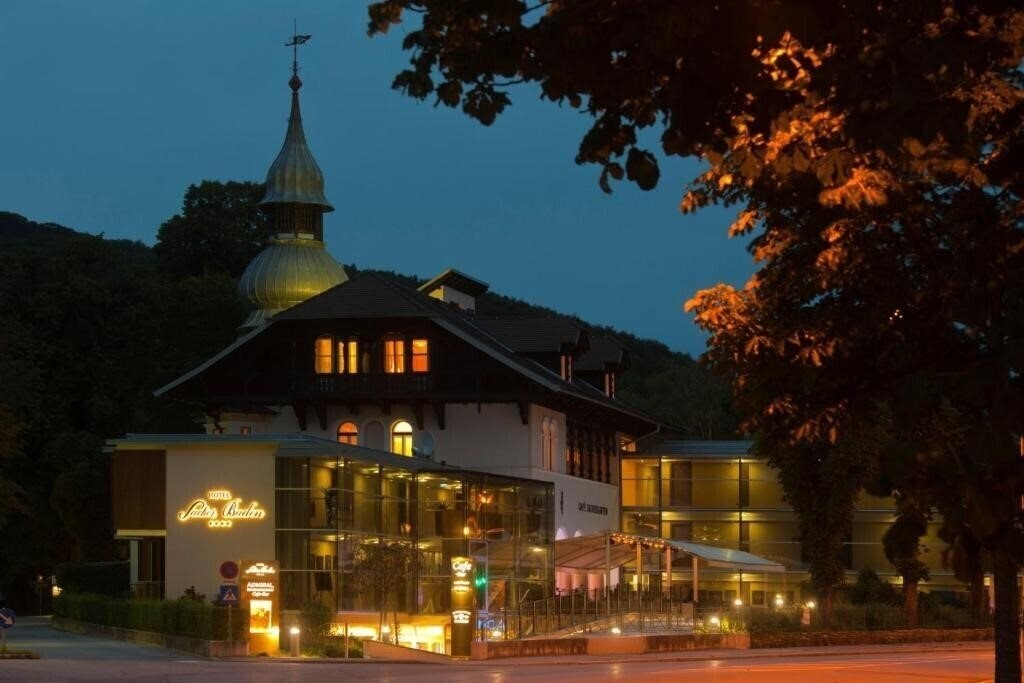 Картинка Hotel Sacher Baden 4*