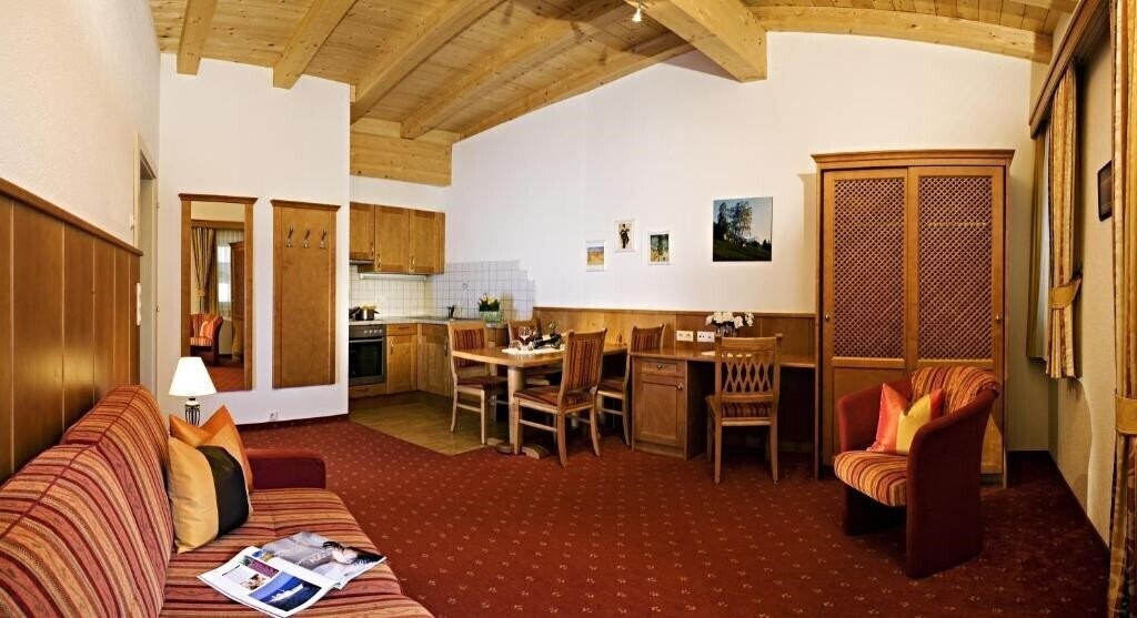 Фотографія Apart Hotel Garni Strasser 4*