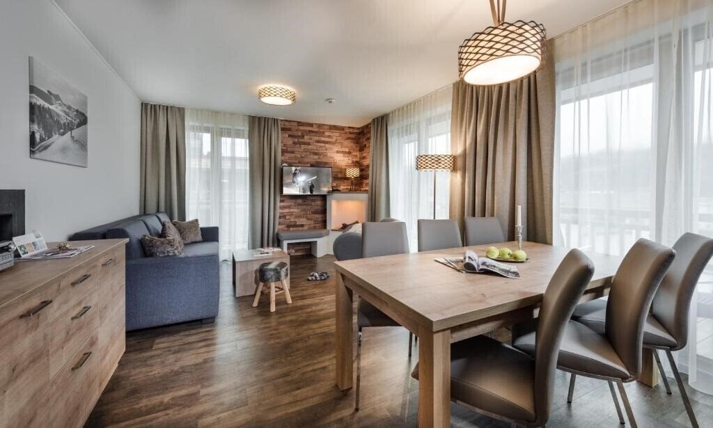 Зображення Alpenparks Hotel & Apartment Central (Zell Am See) 4*