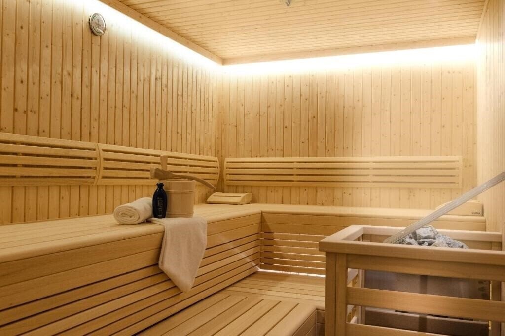 Картинка Alpenparks Hotel & Apartment Central (Zell Am See) 4*
