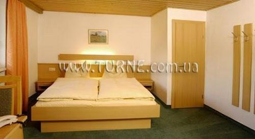 Готель Appartement Kristall 3*