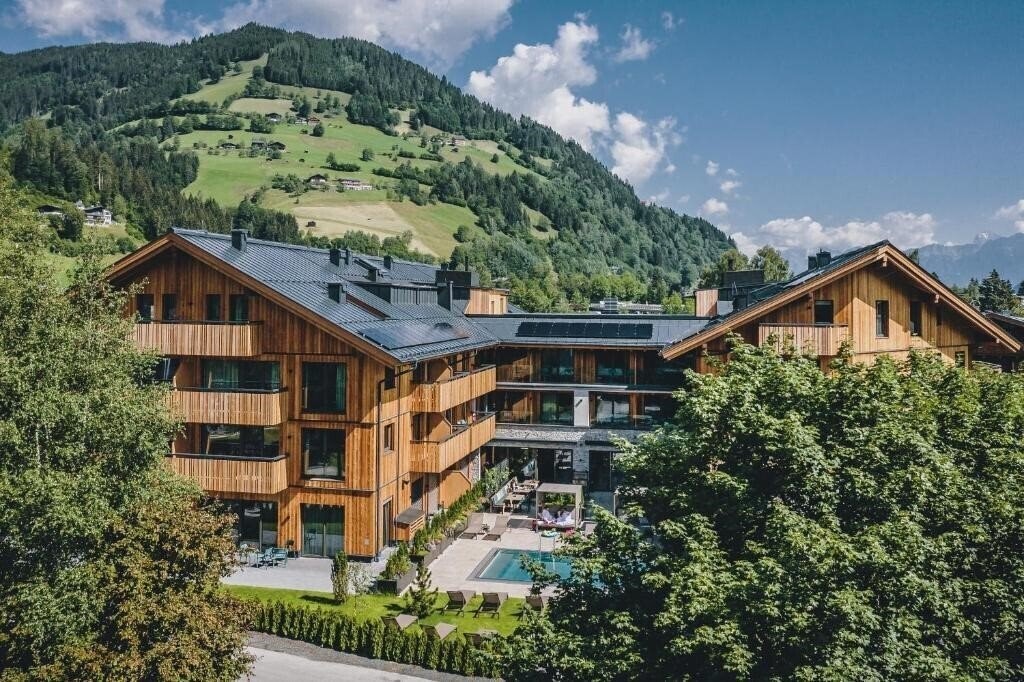 Отель Elements Resort 4*
