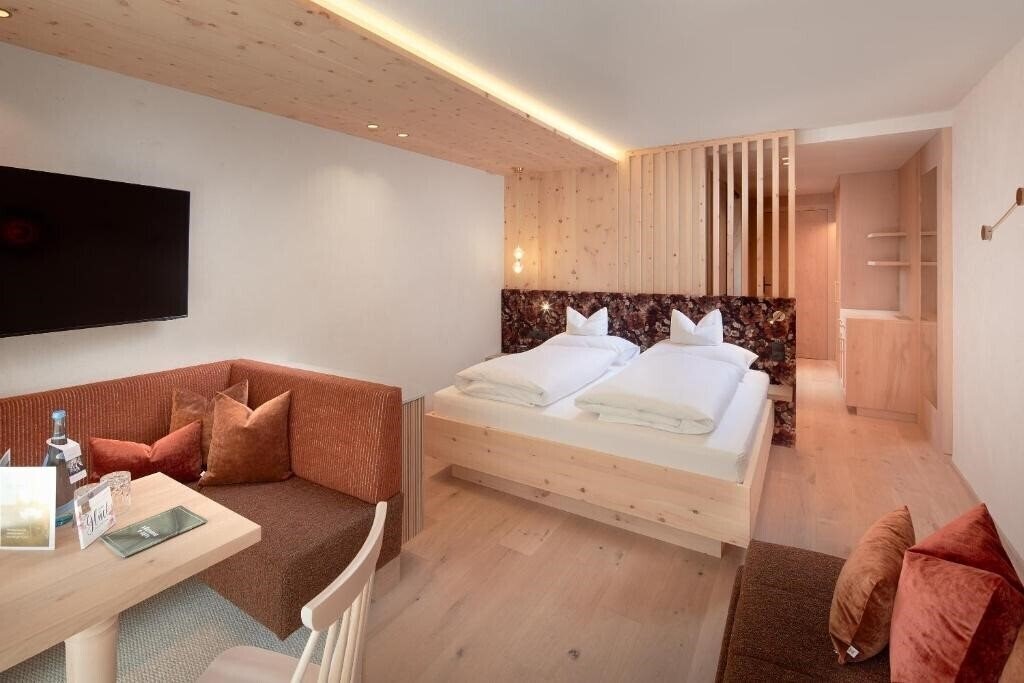 Картинка Hotel Neue Post 4*