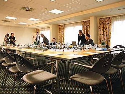 Готель Mercure Graz Messe 4*